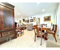 CASAGENCIA INMOBILIARIA VENDE..VILLA en segunda fila de playa totalmente