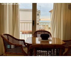 CASAGENCIA INMOBILIARIA VENDE..VILLA en segunda fila de playa totalmente
