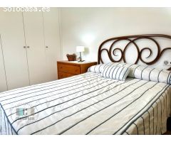 CASAGENCIA INMOBILIARIA VENDE..VILLA en segunda fila de playa totalmente