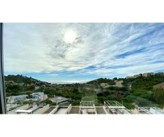 CASAGENCIA INMOBILIARIA VENDE....ATICO DUPLEX EN TORREBELLVER . 2 PLAZAS DE