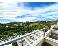 CASAGENCIA INMOBILIARIA VENDE....ATICO DUPLEX EN TORREBELLVER . 2 PLAZAS DE