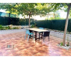 CASAGENCIA INMOBILIARIA VENDE....PAREADO en Zona torreon , 4 habitaciones,