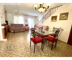 CASAGENCIA INMOBILIARIA VENDE....PAREADO en Zona torreon , 4 habitaciones,