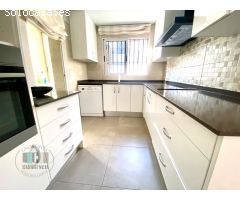 CASAGENCIA INMOBILIARIA VENDE....PAREADO en Zona torreon , 4 habitaciones,