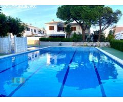 CASAGENCIA INMOBILIARIA VENDE....PAREADO en Zona torreon , 4 habitaciones,