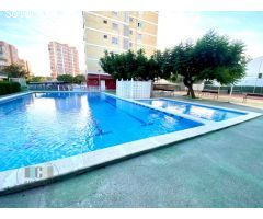 CASAGENCIA INMOBILIARIA VENDE....PAREADO en Zona torreon , 4 habitaciones,