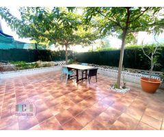 CASAGENCIA INMOBILIARIA VENDE....PAREADO en Zona torreon , 4 habitaciones,
