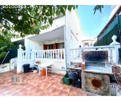 CASAGENCIA INMOBILIARIA VENDE....PAREADO en Zona torreon , 4 habitaciones,