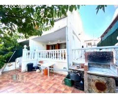 CASAGENCIA INMOBILIARIA VENDE....PAREADO en Zona torreon , 4 habitaciones,
