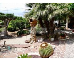VILLA CON PARCELA DE 1600 M2 EN ZONA VORAMAR