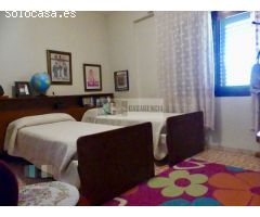 VILLA CON PARCELA DE 1600 M2 EN ZONA VORAMAR