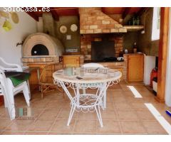 VILLA CON PARCELA DE 1600 M2 EN ZONA VORAMAR