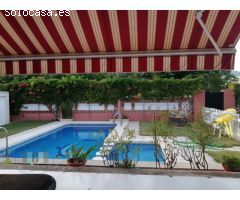 CASAGENCIA INMOBILIARIA VENDE......VILLA INDEPENDIENTE CON PISCINA Y JARDIN EN