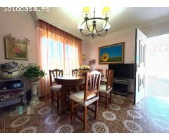 CASAGENCIA INMOBILIARIA VENDE......VILLA INDEPENDIENTE CON PISCINA Y JARDIN EN