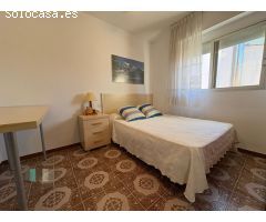 CASAGENCIA INMOBILIARIA VENDE......VILLA INDEPENDIENTE CON PISCINA Y JARDIN EN