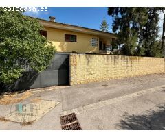 ¡Oportunidad en Benicàssim! Casa con gran parcela a pocos metros de la playa !