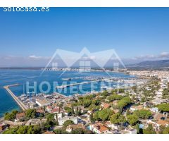 Terreno con proyecto de casa con energía sostenible y vistas al mar