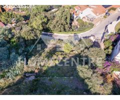 Terreno con proyecto de casa con energía sostenible y vistas al mar