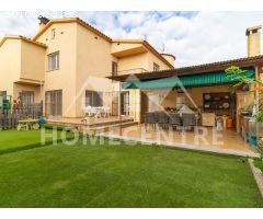 609.000 € (Antes 620.000 €) Amplia casa con 2 viviendas independientes