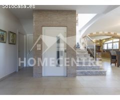 890.000 € (Antes 1.250.000 €) Casa con piscina y vistas a la montaña