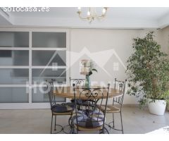 890.000 € (Antes 1.250.000 €) Casa con piscina y vistas a la montaña