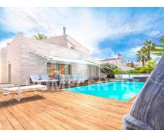 1.380.000 € (Antes 1.495.000 €) Lujosa y moderna propiedad con 25 metros de