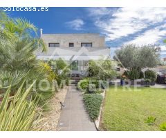 1.380.000 € (Antes 1.495.000 €) Lujosa y moderna propiedad con 25 metros de