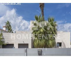 1.380.000 € (Antes 1.495.000 €) Lujosa y moderna propiedad con 25 metros de
