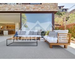 Espectacular villa de alto standing con vistas al mar