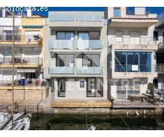 Casa de obra nueva con amarre de 12 metros, ascensor y a solo 5 minutos de la
