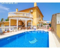 Bonito chalet con piscina