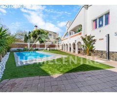 Casa a 5 minutos de la playa con apartamentos independientes