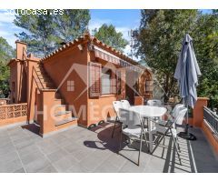 Casa más garaje con vistas a la montaña
