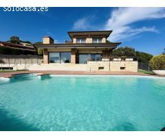 Casa en el centro con vistas al mar.