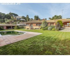 Villa con vistas al mar en el centro de Sant Andreu de Llavaneres a 35 km de