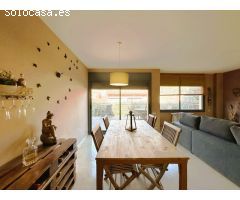 Magnífica casa en venta con jardín, terraza y buhardilla en entorno tranquilo y