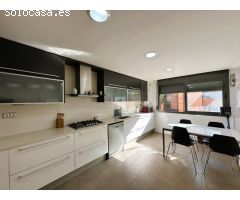 Magnífica casa en venta con jardín, terraza y buhardilla en entorno tranquilo y