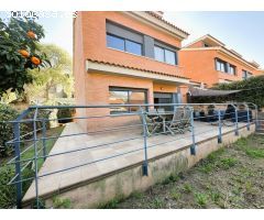 Magnífica casa en venta con jardín, terraza y buhardilla en entorno tranquilo y