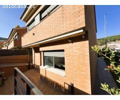 Magnífica casa en venta con jardín, terraza y buhardilla en entorno tranquilo y
