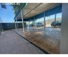 SE VENDE LOCAL (NEGOCIO MARISQUERIA - ASADOR)