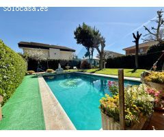 CHALET PAREADO EN VENTA CIUDAD 21