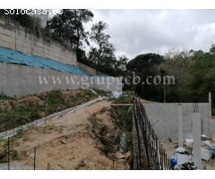 Parcela con proyecto en Aiguaviva Park
