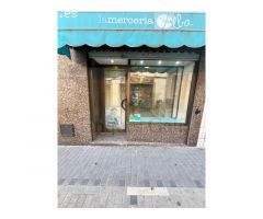 Sant Vicenç de Castellet - Local comercial de 25 m2 justo en el centro del