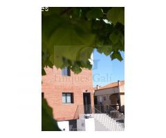 Sant Salvador de Guardiola - Casa adosada esquinera de OBRA NUEVA con jardín y