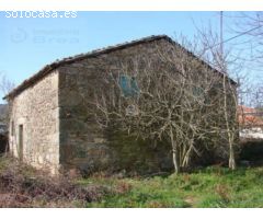 Casa de piedra para restaurar en Saidres