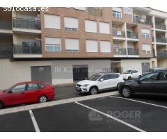 Amplio bajo comercial , muy comercial , luminoso y todo a 1 fachada