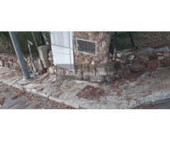 Excelente parcela de 1505 m2 en entorno natural. Vallado