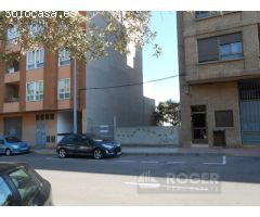 solar URBANO en calle centrica. INVERSOR Constructor