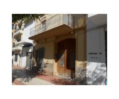 Casa amplia en centro del Pueblo de Benicasim