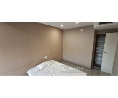 Piso tipo duplex reformado y con terraza
